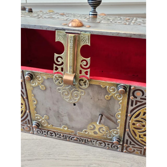 Silver Scarce Antique Tuareg Mauritania Coffer Chest For Sale - Image 8 of 12