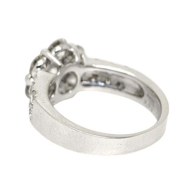 Metal Vintage 18k White Gold Diamond Floret Ring, Size 5.5 For Sale - Image 7 of 11