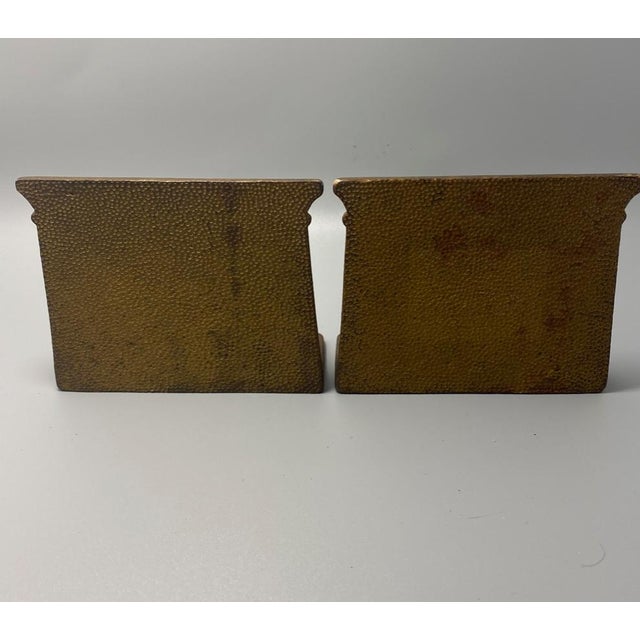 Bradley Hubbard 1920 Bradley Hubbard Egyptian Revival Sphinx Bronze Bookends- Set of 2 For Sale - Image 4 of 7