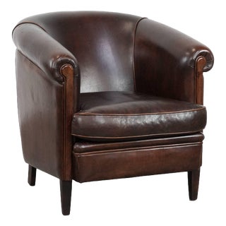 Stylish and Characterful Dark Brown Vintage Club Armchair in English Style Made of Sheepskin with Matching Piping For Sale