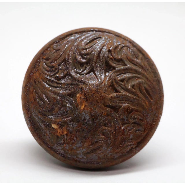 Traditional Pair of Antique Swirl Lockwood Cast Iron Door Knobs For Sale - Image 3 of 5
