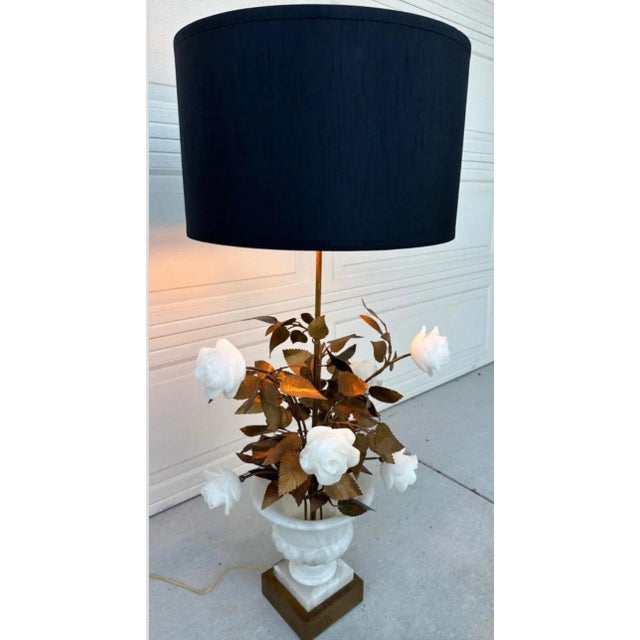Gold 1950s Hollywood Regency Italian Alabaster & Gilt Gold Tole Floral Tall Table Lamp For Sale - Image 8 of 12