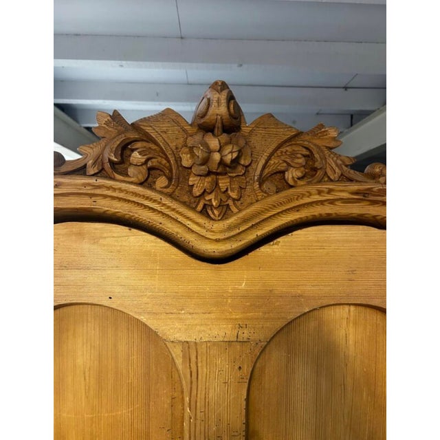 Large French Country Bonnetière in Carved Pine, 1920s For Sale - Image 9 of 11