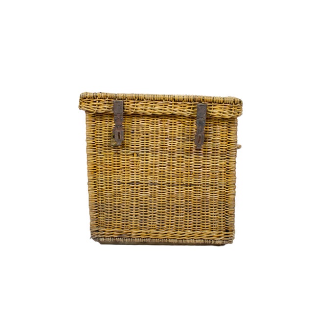 Brown Late 19th Century Basket Carriage, 1890s For Sale - Image 8 of 8