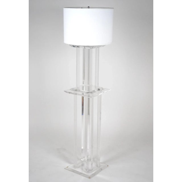 Vintage Lucite Pedestal with Lamp For Sale - Image 10 of 14