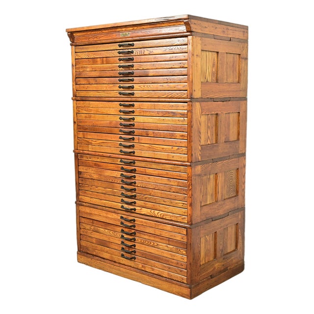 Antique Arts & Crafts Oak 31-Drawer Architect's Blueprint Flat File Cabinet by Hamilton, Circa 1900 For Sale