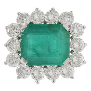 Contemporary Empire Style 4.1ct Big Emerald Diamond 14k White Gold Ring Size 4 For Sale