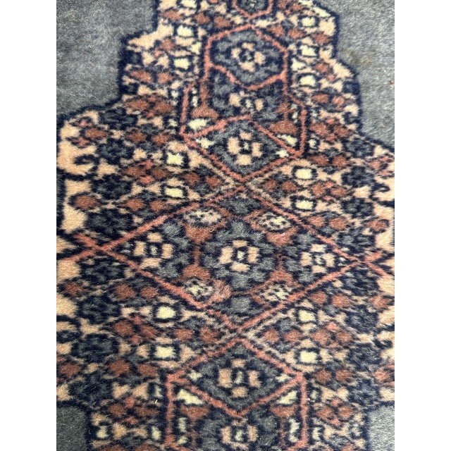 Vintage Small Pakistani Rug from Bobyrugs, 1980s For Sale - Image 11 of 14