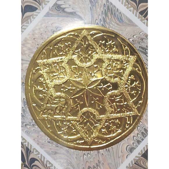 1960s Exotic 3d Foil Watercolor Art Star of David Artist Signed Framed Gold Handpainted For Sale - Image 4 of 16