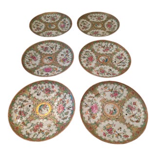 Antique Chinese Porcelain Set of Six Rose Canton Plates For Sale