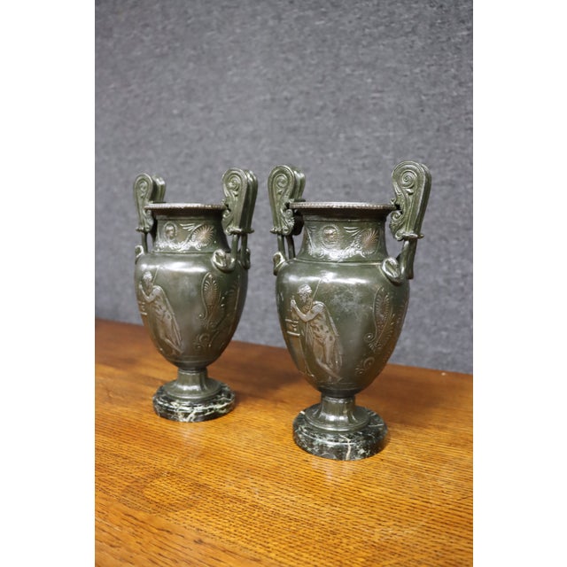 Circa 1850 Italian Neoclassical Bronze Grand Tour Urns, Pair For Sale In Philadelphia - Image 6 of 11