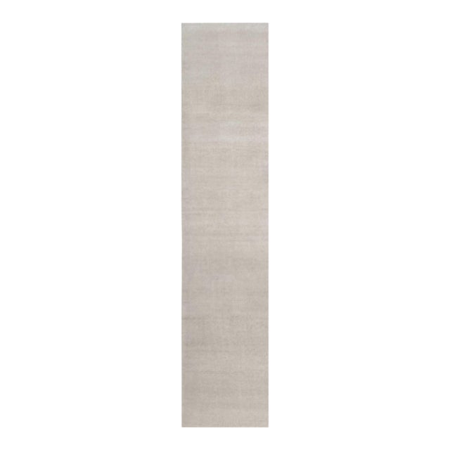 Rug & Kilim’s Oversized Contemporary Textural Solid Rug in Ivory Tones For Sale