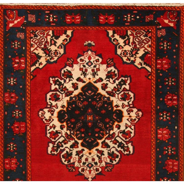 Genuine hand-knotted Middle Eastern rug | Size: 315 cm x 162 cm | Knot density: approx. 90.000 knots/m² | Material: 100%...