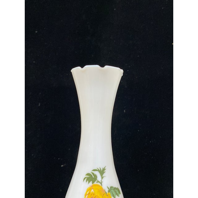 Napoleon III Soliflore Vase in Yellow and White Opaline Glass, Late 19th Century For Sale - Image 11 of 12