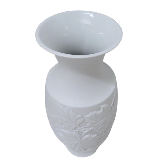 KPM Porcelain Bavarian Leaf-Embossed Porcelain Vase For Sale - Image 4 of 6