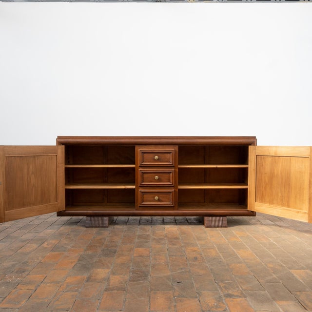 Mid-Century Modern Oak Sideboard in the style of Charles Dudouyt, France, 1950s For Sale - Image 3 of 11