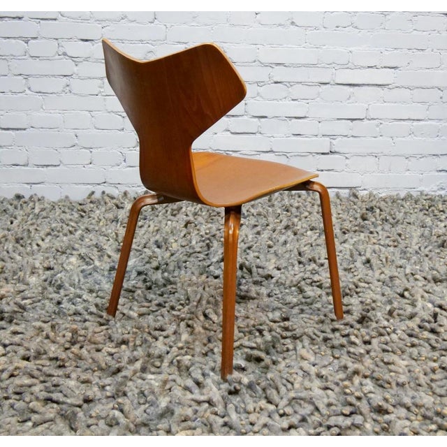Fritz Hansen Grand Prix Chairs by Arne Jacobsen for Fritz Hansen, 1950s, Set of 4 For Sale - Image 4 of 15
