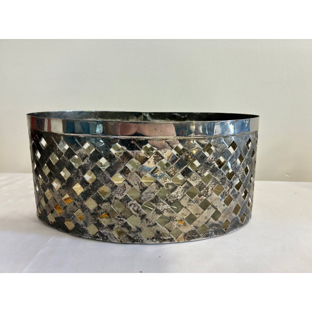 Vintage International Silver Pierced Silverplate Oval Basket For Sale In Oklahoma City - Image 6 of 10