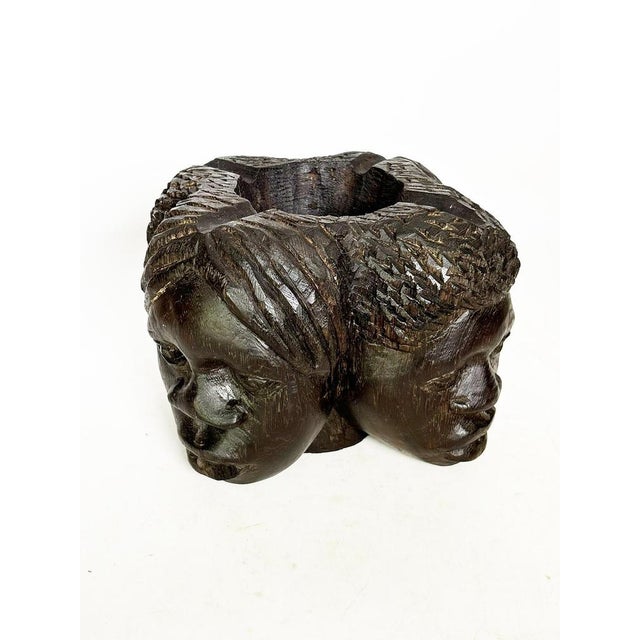 1950s Wooden Ashtray with Sculpted Heads, France, 1950s For Sale - Image 5 of 13