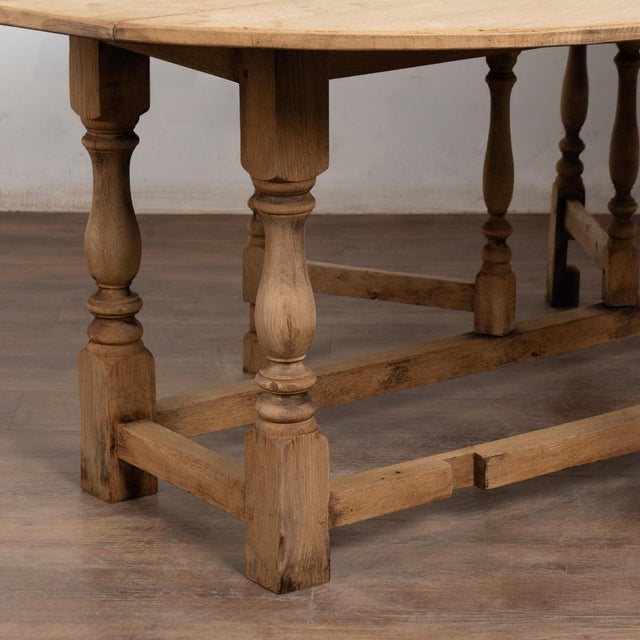 Wood 20th Century Bleached Oak English Wake Table Dropleaf Dining Table Console For Sale - Image 7 of 14
