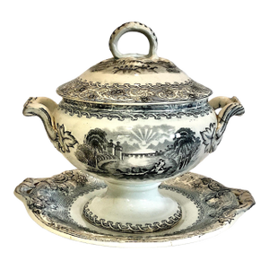 Staffordshire 19th-Century Covered Sauce or Gravy Tureen With Underplate