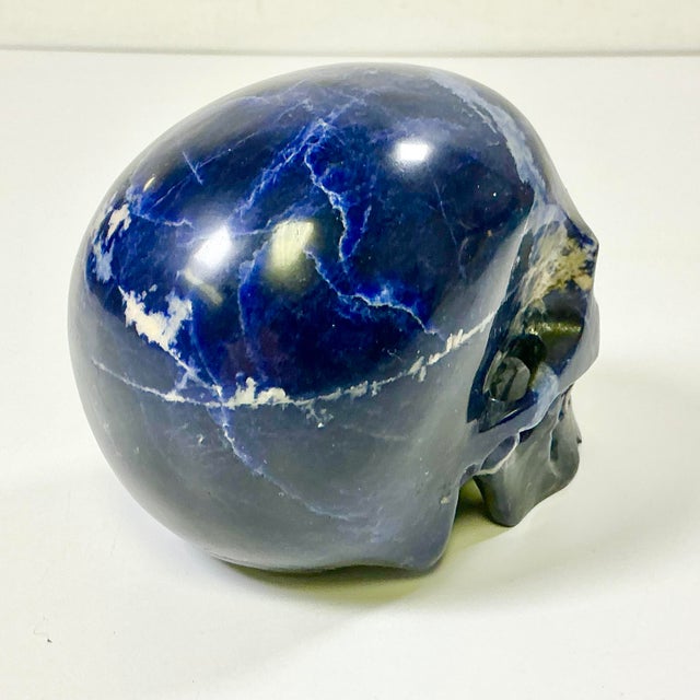 1970s Vintage Abstract Expressionism Boho Chic Hand Carved Navy Sodalite Stone Skull Sculpture, Halloween For Sale - Image 11 of 15