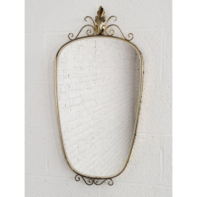 Mid-Century Modern Freeform Mirror with Beige on Brass Frame, 1950s For Sale - Image 3 of 7