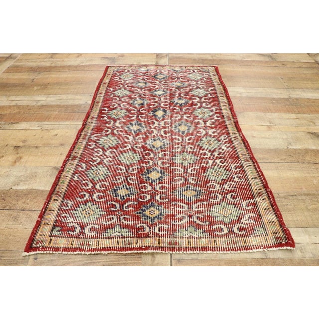 Vintage Turkish Sivas Rug - 02'08 x 04'07 For Sale - Image 4 of 9