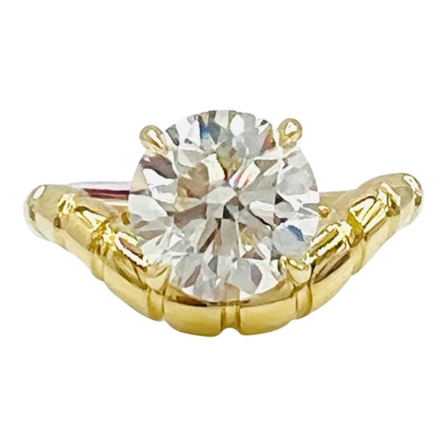 Gia 3 Carat Round Diamond Ring in 18k Yellow Gold, Size 6.5 For Sale