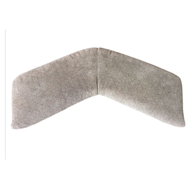 1980s Vladimir Kagan for Weiman--Attributed-- Tangent Biomorphic Wide-Body Sofa For Sale - Image 5 of 5