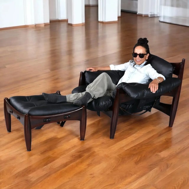 Wood Brazilian Rosewood & Leather Sling Chair and Ottoman by Sergio Rodrigues for Isa For Sale - Image 7 of 18