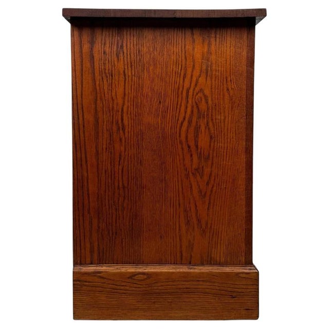 Brown Antique Early 20th Century English Golden Oak Chest of Drawers For Sale - Image 8 of 12