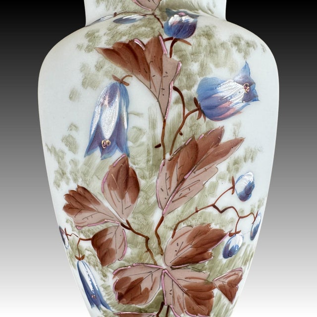 White Pair of White Glass Vases, Enameled Floral Design, 19th/20th Century For Sale - Image 8 of 12