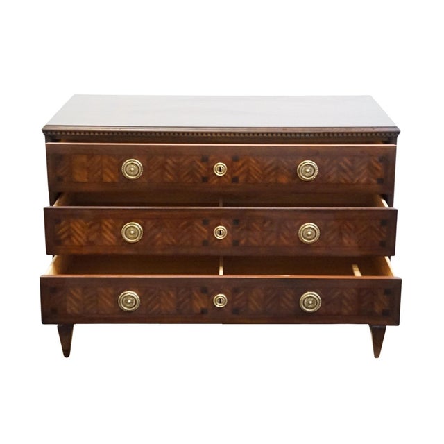 Late 20th Century Councill Craftsmen Mahogany Traditional Duncan Phyfe Style 48" Low Chest of Drawers For Sale - Image 5 of 13