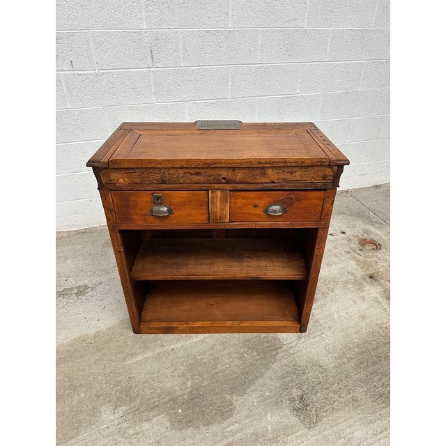 Late 19th Century Oak Reception Desk For Sale - Image 6 of 13