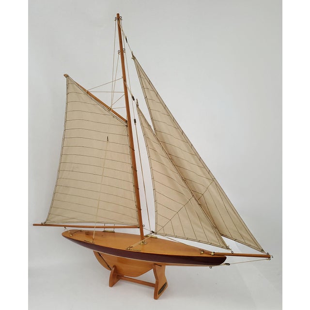 Late 20th Century Vintage Sailboat Replica Pond Yacht 1895 Defender Cup Racer For Sale - Image 5 of 17