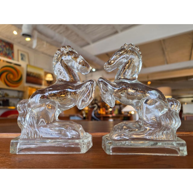 Transparent 1970s Le Smith Pressed Glass Horse Bookends For Sale - Image 8 of 14