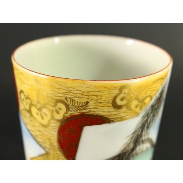 1920's Meiji / Taisho Japanese Export Porcelain Kutani Tumbler For Sale - Image 9 of 12