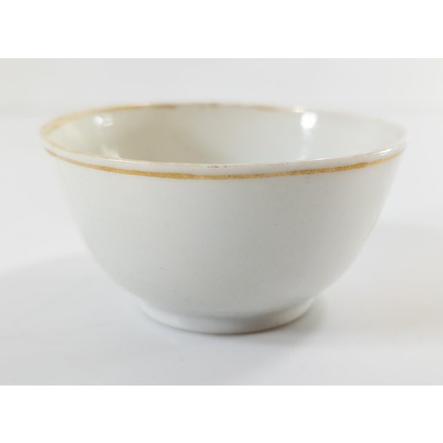 White 18th Century Chinese Export Armorial Teacup and Saucer With Seal of the United States For Sale - Image 8 of 12