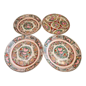 Vintage Famille Rose Medallion Hi Handpainted Japanese/Hong Kong Bowls