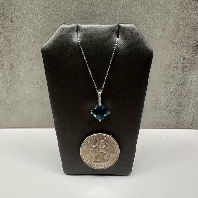 Topaz & Diamond Necklace in 10kt White Gold – London Blue, 18in, New For Sale - Image 4 of 5