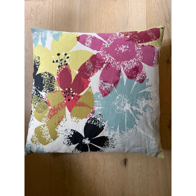 2000 - 2009 Graphic Floral Pillows For Sale - Image 5 of 6