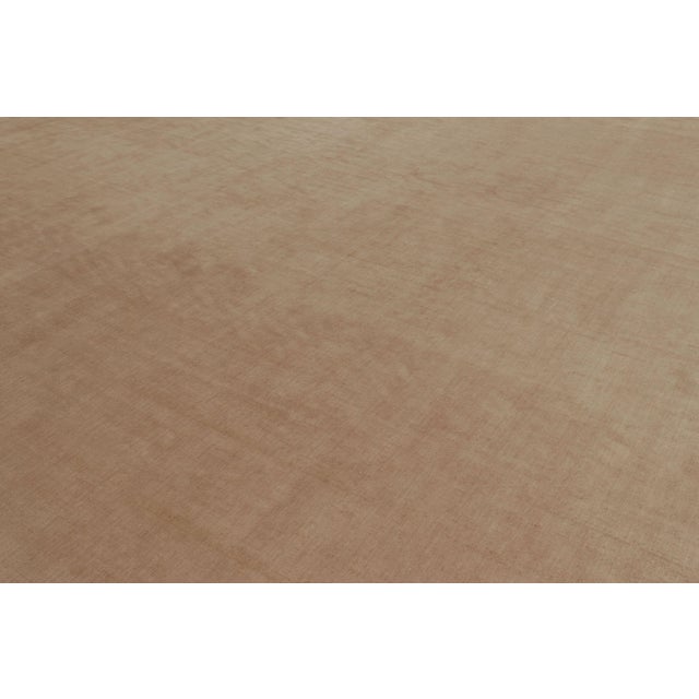 Hand-knotted in silk and cotton, this 14x15 contemporary oversized rug is an exciting new addition to Rug & Kilim’s...