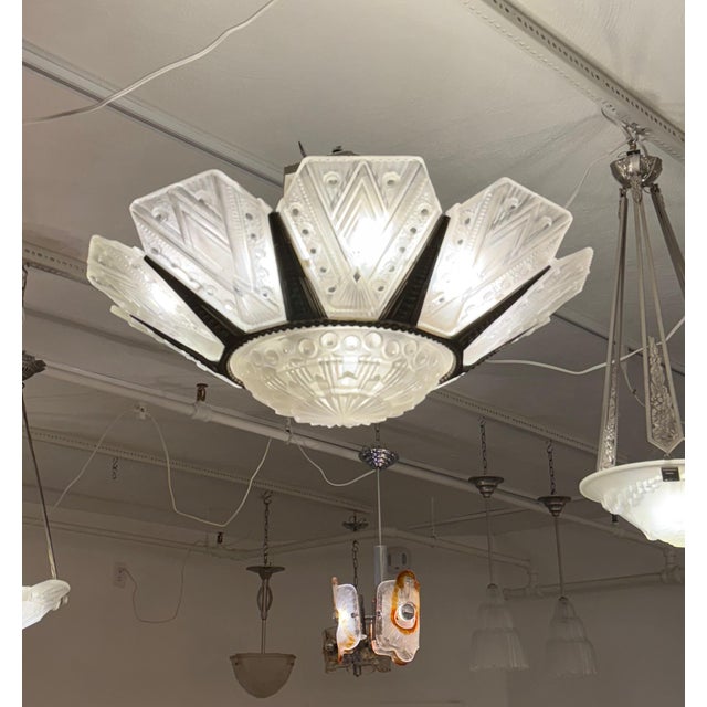 French Art Deco Chandelier by G Leleu For Sale - Image 11 of 13