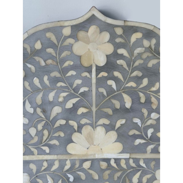 Early 21st Century Blue-Gray Floral Bone Inlay Mirror With Scalloped Arch – Indian Handcrafted Wall Mirror For Sale - Image 5 of 8