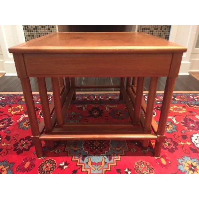 Mid-Century Modern 1950s Mid-Century Modern Heritage Walnut Nesting Tables - Set of 3 For Sale - Image 3 of 13
