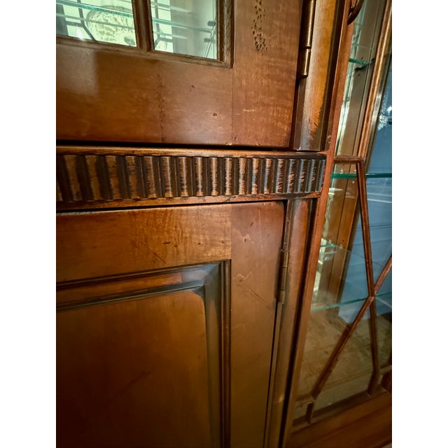 Wood Late 20th Century Hickory White Hampton Collection China Cabinet For Sale - Image 7 of 14