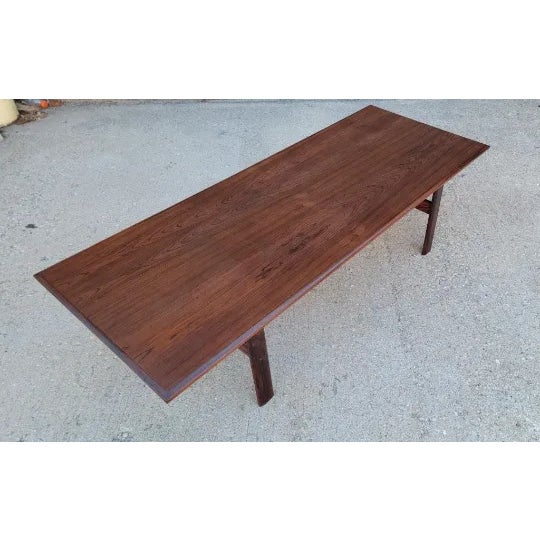 Mid Century Danish Rosewood Rectangular Surfboard Style Coffee Table For Sale In Chicago - Image 6 of 8