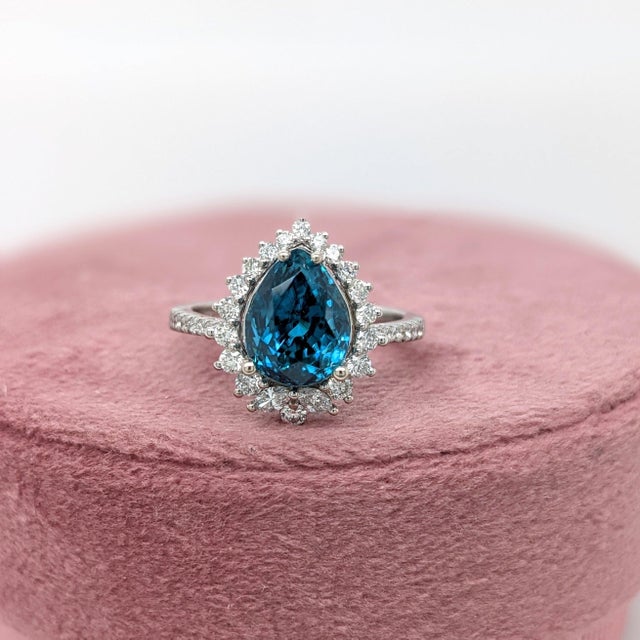 2020s 5ct Blue Zircon Ring With Diamond Accents: Solid 14k Gold, Pear Cut 10x8mm, Size 6.75 For Sale - Image 5 of 7
