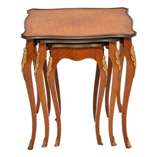 Vintage French Louis XV Style Nesting Tables, 1930, Set of 3 For Sale